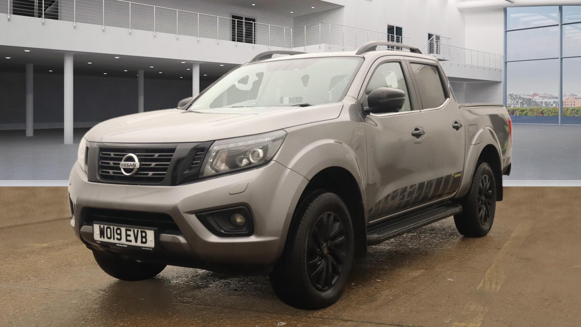 NISSAN Navara